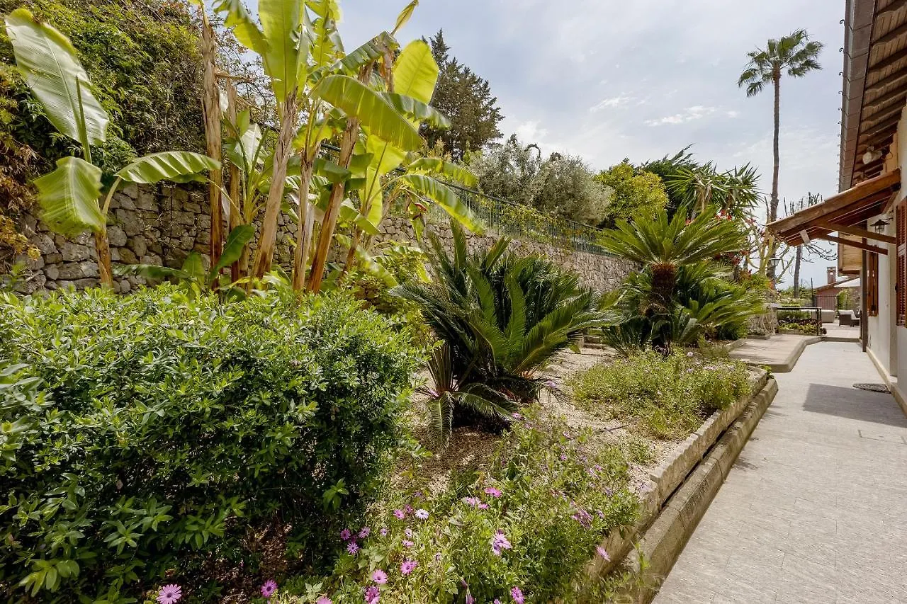 Ascheri Country House - Grimaldi, Ventimiglia 0*,  Italien